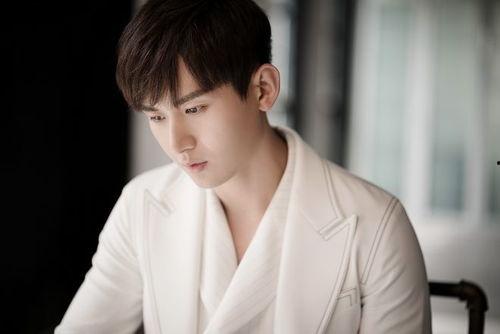 成毅爆料最新消息视频,娱乐圈幕后真相大曝光！