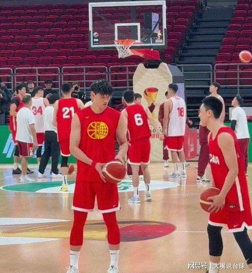 爆料中国男篮最新消息视频,揭秘视频爆料背后的精彩瞬间